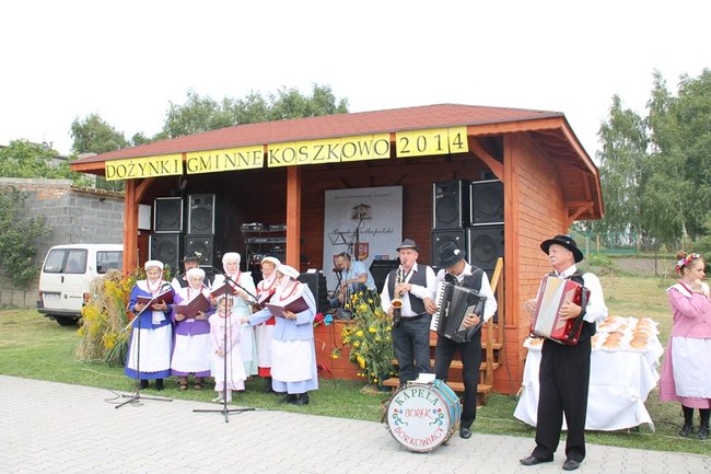 Dzielili się chlebem i radością - zdjęcia