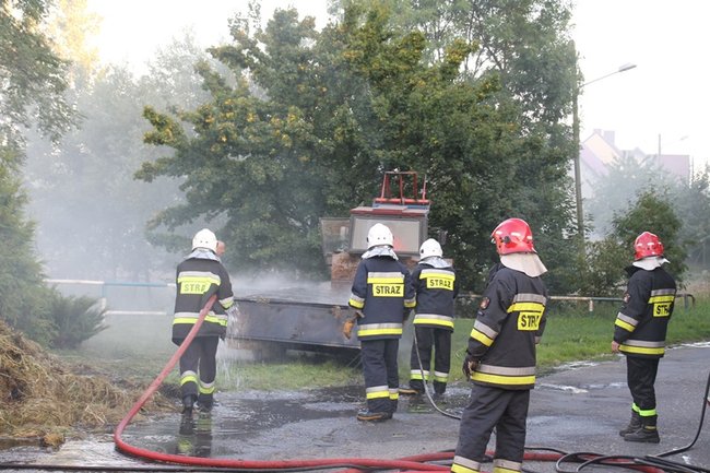 Tyle siana poszło z dymem - zdjęcia