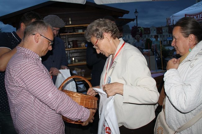 Zwyciężyli jedenastoma szajbkami - zdjęcia