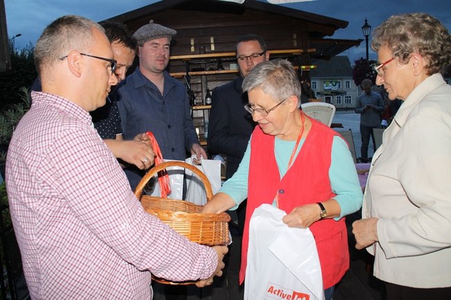 Zwyciężyli jedenastoma szajbkami - zdjęcia