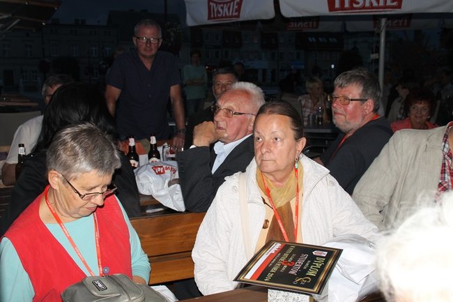 Zwyciężyli jedenastoma szajbkami - zdjęcia