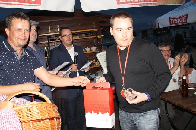 Zwyciężyli jedenastoma szajbkami - zdjęcia