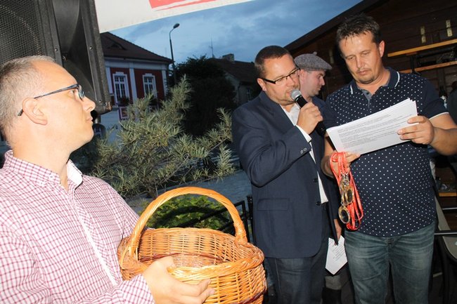 Zwyciężyli jedenastoma szajbkami - zdjęcia