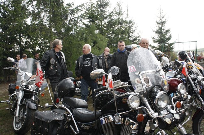 Festyn pod parasolami - zdjęcia