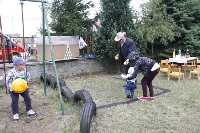 Festyn pod parasolami - zdjęcia
