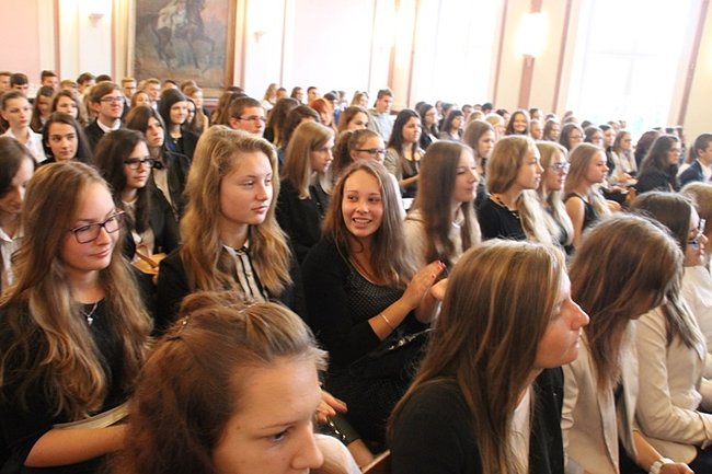 Nikt nie lubi lizusów - zdjęcia