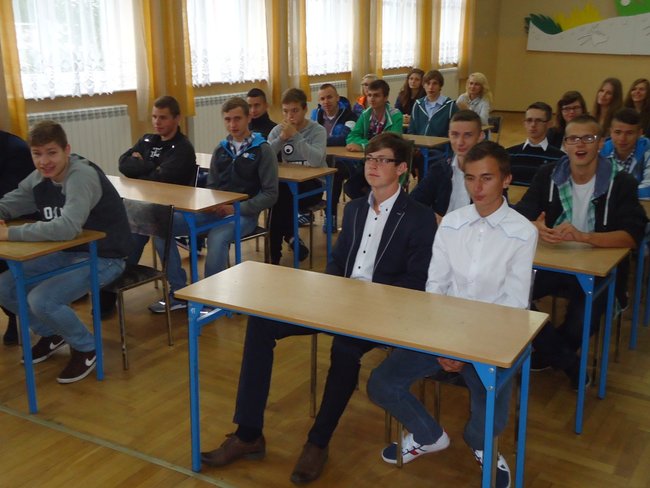 Z uśmiechem do szkoły - zdjęcia