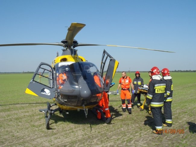 Do szpitala z gwoździem w sercu - zdjęcia