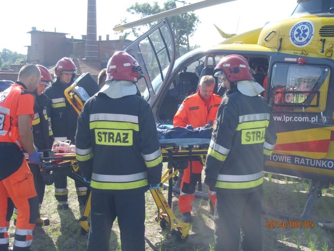 Do szpitala z gwoździem w sercu - zdjęcia