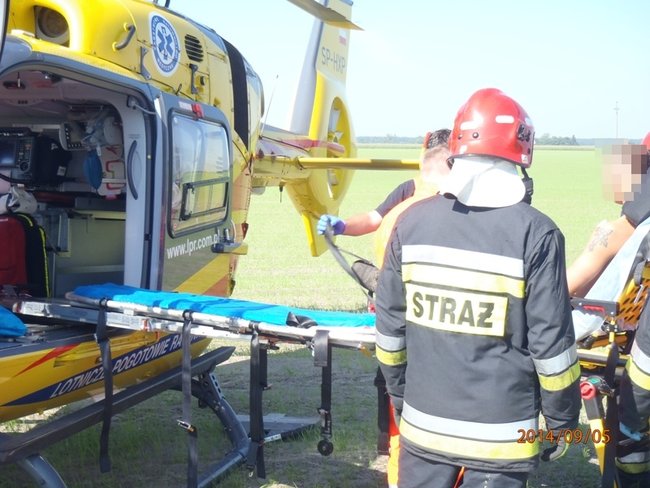 Do szpitala z gwoździem w sercu - zdjęcia