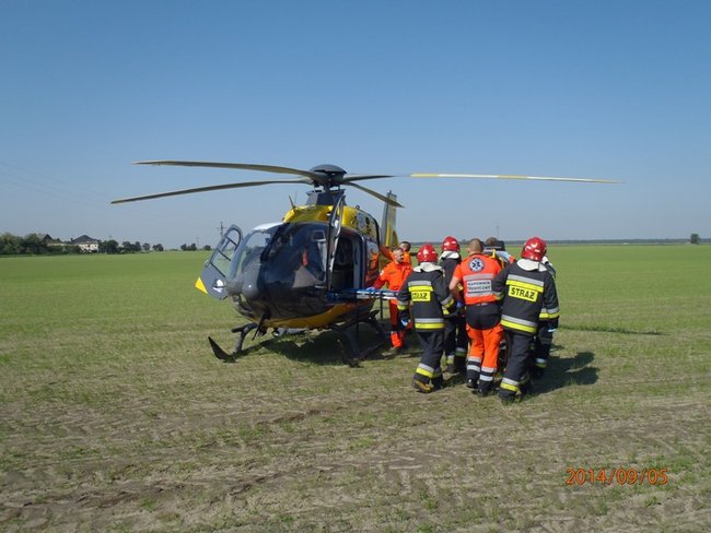 Do szpitala z gwoździem w sercu - zdjęcia