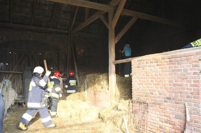 Pożar w gospodarstwie - zdjęcia