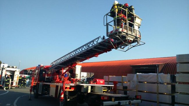 Symulowany pożar w Debonie - zdjęcia