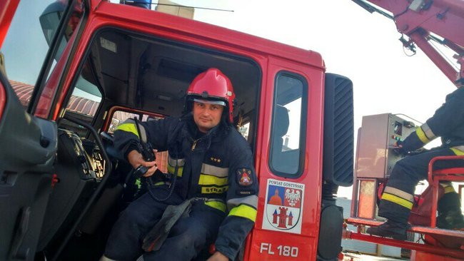 Symulowany pożar w Debonie - zdjęcia