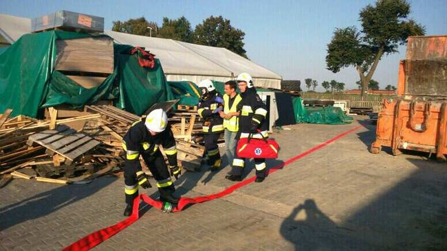 Symulowany pożar w Debonie - zdjęcia