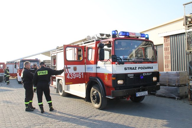 Symulowany pożar w Debonie - zdjęcia