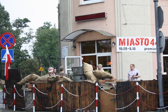 Zabarykadowane kino - zdjęcia