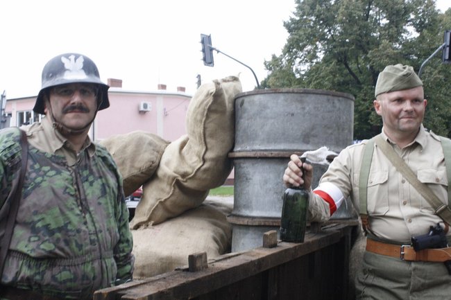 Zabarykadowane kino - zdjęcia