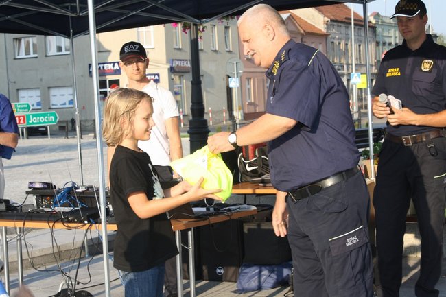 Zwyciężył mężczyzna w szpilkach - video