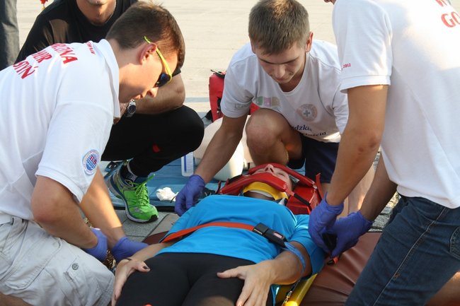 Zwyciężył mężczyzna w szpilkach - video