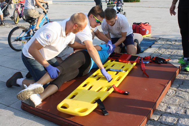 Zwyciężył mężczyzna w szpilkach - video