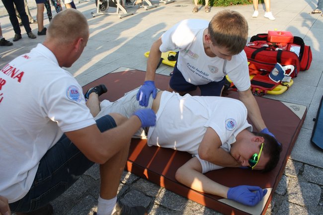 Zwyciężył mężczyzna w szpilkach - video