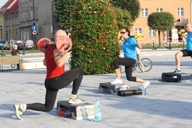 Zwyciężył mężczyzna w szpilkach - video