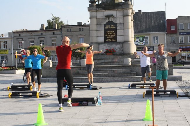 Zwyciężył mężczyzna w szpilkach - video