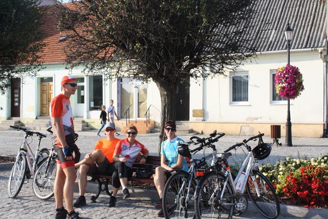 Zwyciężył mężczyzna w szpilkach - video