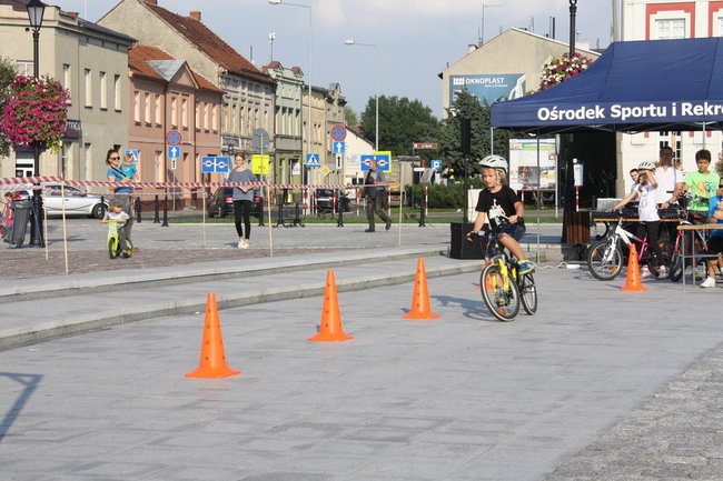Zwyciężył mężczyzna w szpilkach - video