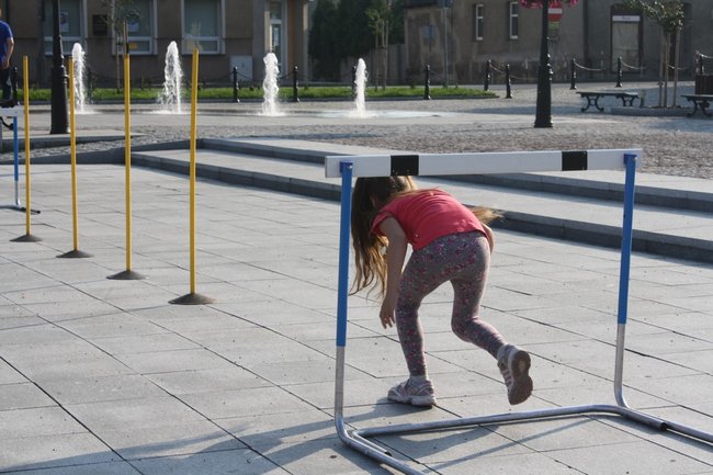 Zwyciężył mężczyzna w szpilkach - video