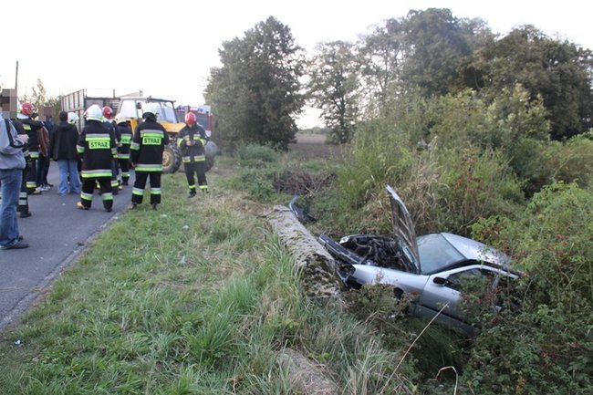 Groźny wypadek pod Pogorzelą - zdjęcia