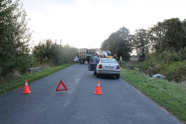 Groźny wypadek pod Pogorzelą - zdjęcia