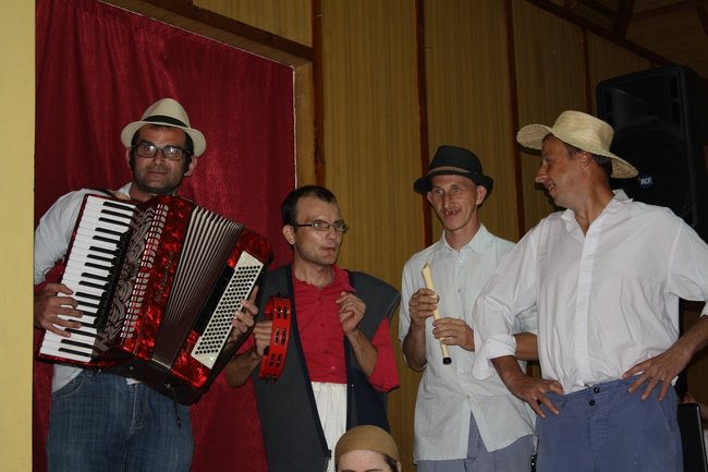 Zabawa z ziemniakami ? zdjęcia