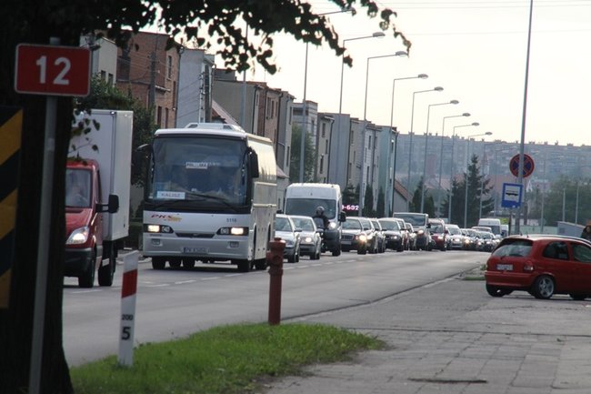 Paraliż na wylocie z miasta - zdjęcia