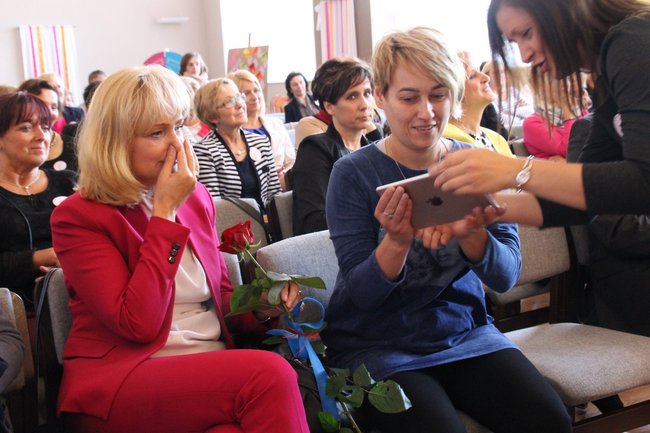 Kobiecie jest zawsze ciężej - zdjęcia