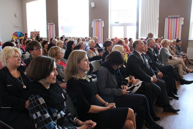 Kobiecie jest zawsze ciężej - zdjęcia