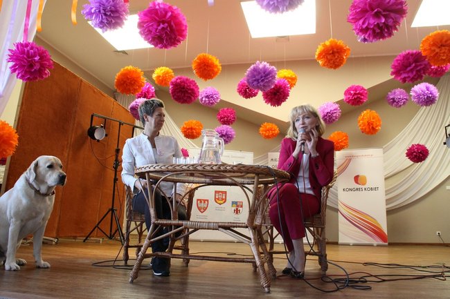 Kobiecie jest zawsze ciężej - zdjęcia