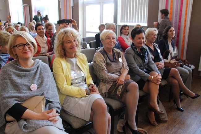 Kobiecie jest zawsze ciężej - zdjęcia