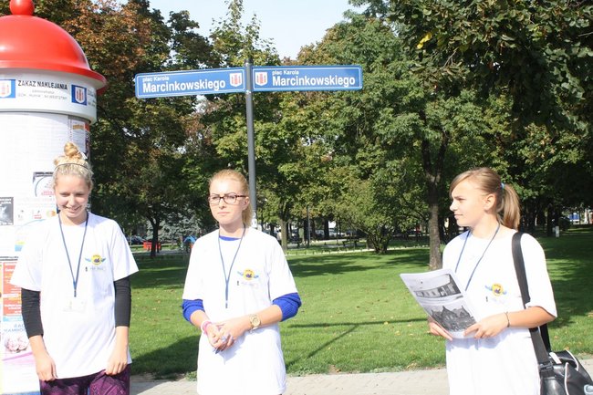 Módl się i pracuj ? zdjęcia