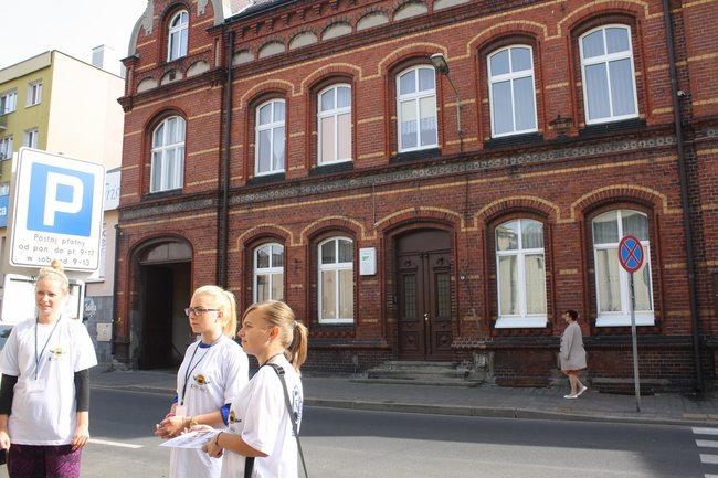 Módl się i pracuj ? zdjęcia