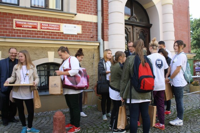 Módl się i pracuj ? zdjęcia