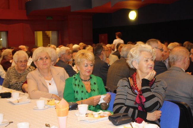 Przy wspólnym stole - zdjęcia