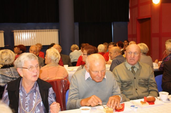 Przy wspólnym stole - zdjęcia