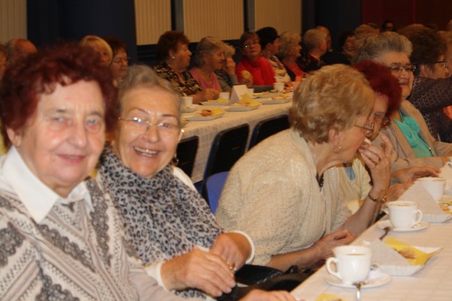 Przy wspólnym stole - zdjęcia