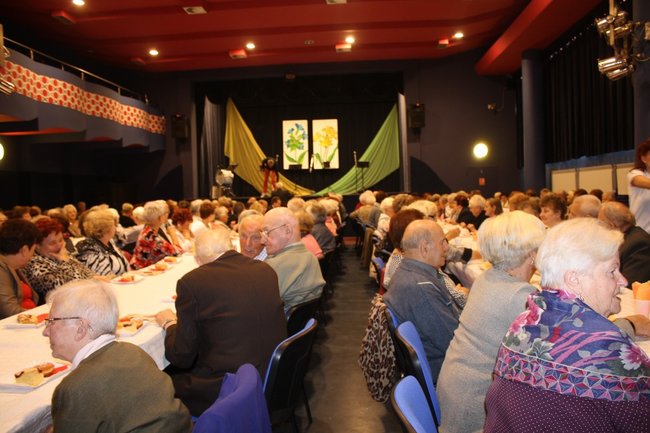 Przy wspólnym stole - zdjęcia