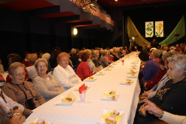 Przy wspólnym stole - zdjęcia