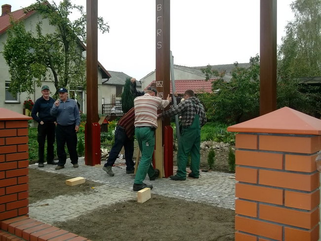 Postawili nowe krzyże - zdjęcia