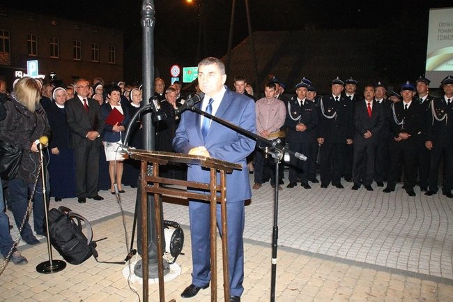 Usiedli obok błogosławionego - zdjęcia