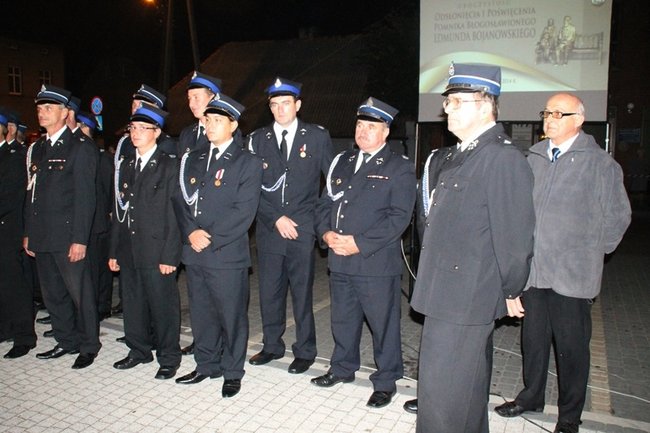 Usiedli obok błogosławionego - zdjęcia